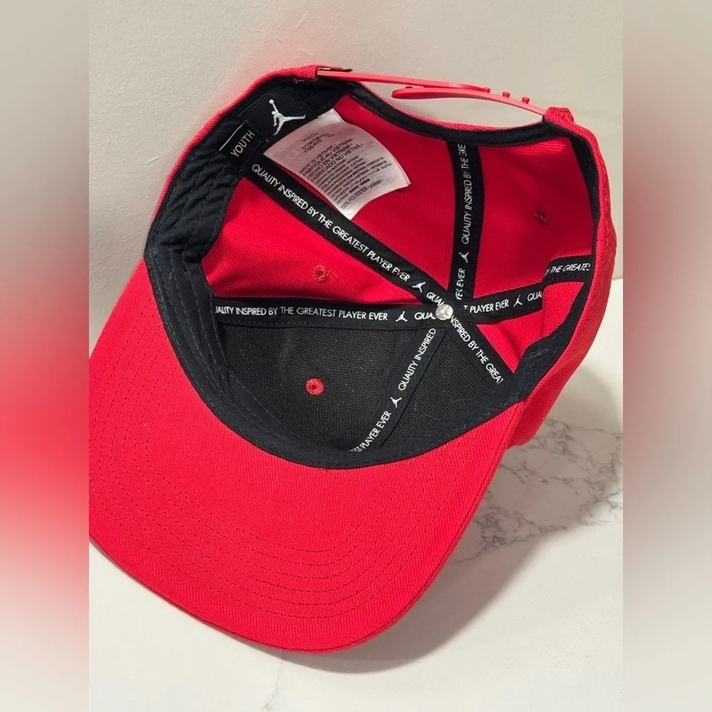 Jordan Youth Red and Black Jump Hat